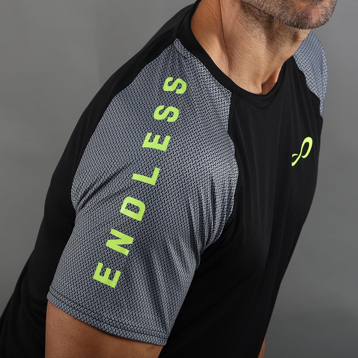 T-shirt de Homem Feisty Iconic Preto-3