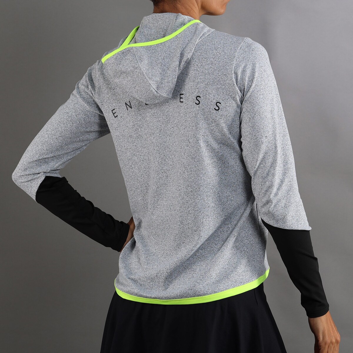 Sweatshirt de Mulher Breath Line Cinzento-2