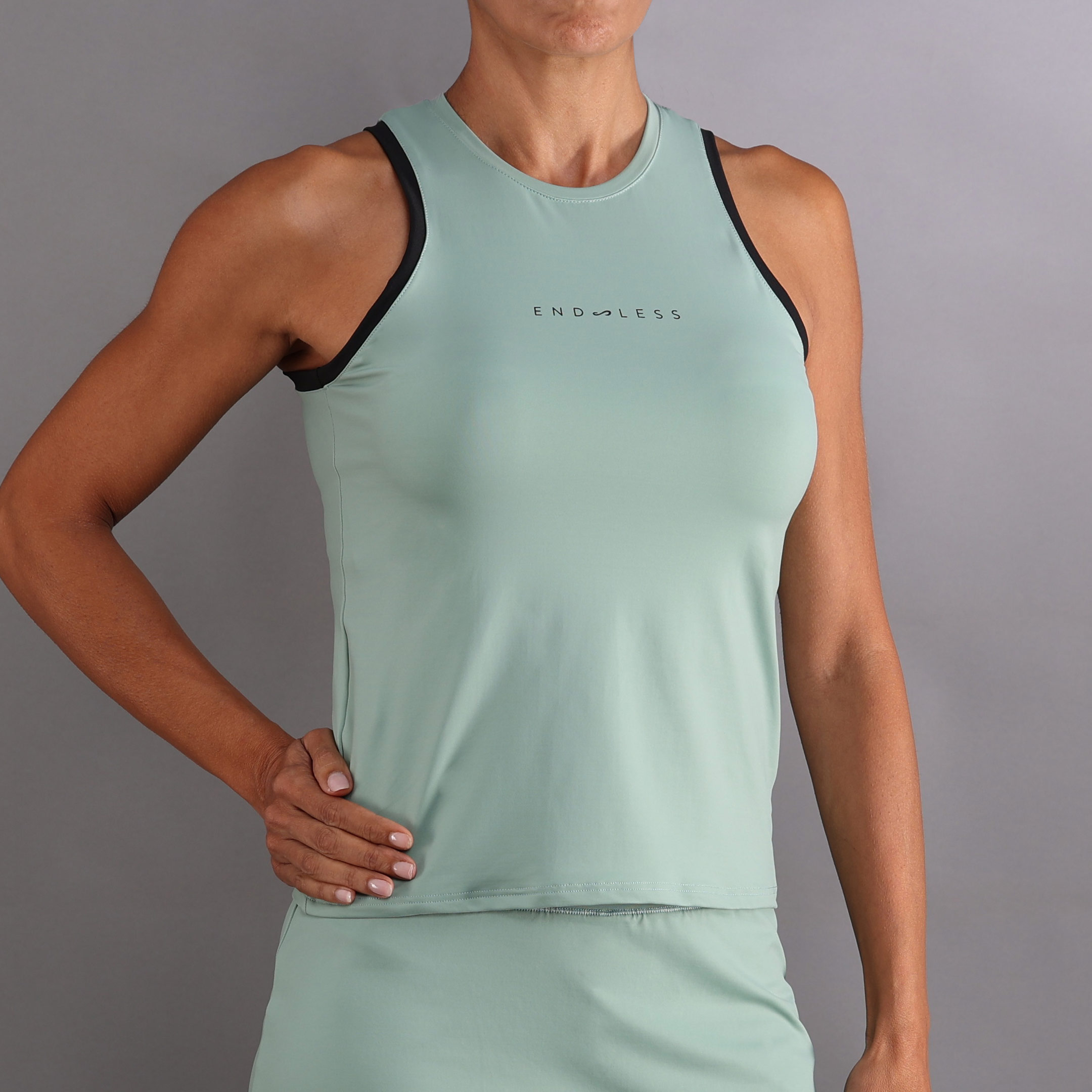 T-shirt de Mulher Essential Verde-1