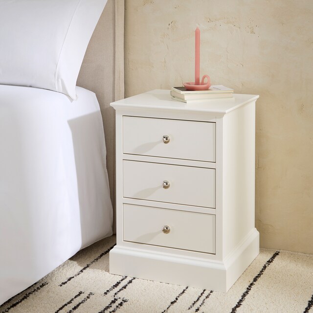 Imagem 0 de Mesa de Cabeceira de Madeira de Faia com 3 Gavetas Caviedes