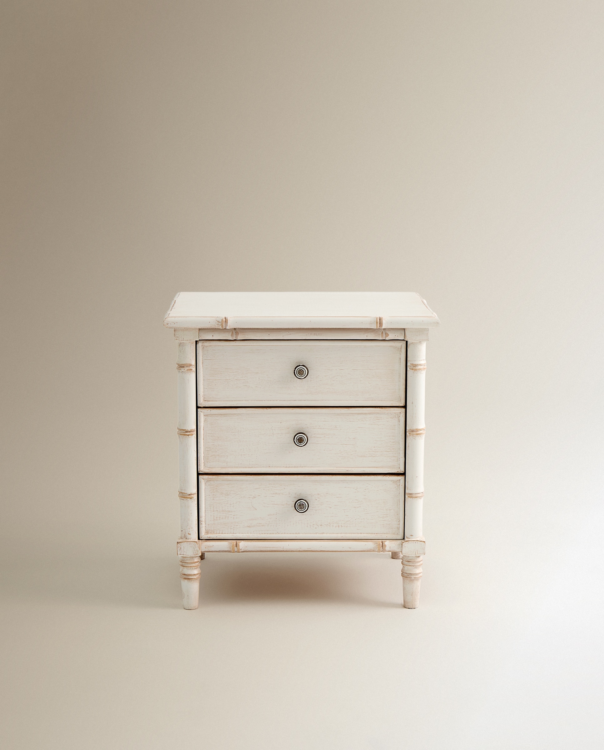Mesa Auxiliar de Pinho Bamboo Branco-3