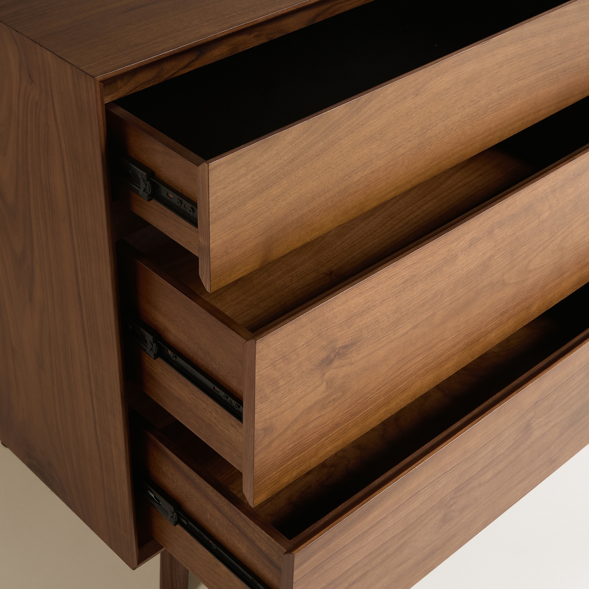 Cómoda de Nogueira Antón Madeira-6