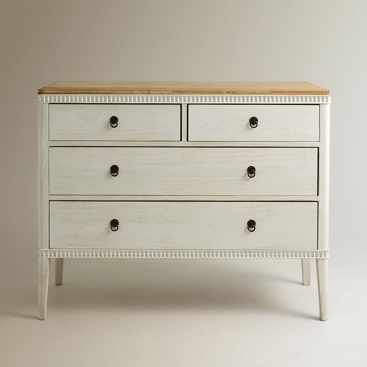 Cómoda de Madeira de Pinho Reciclado com 4 Gavetas Amelia. Branco-3