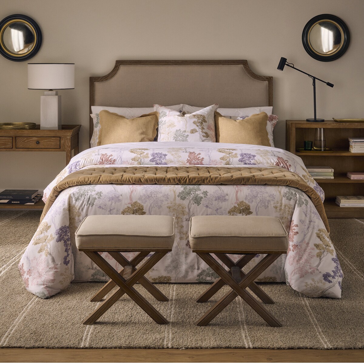 Banco Quadrado de Carvalho e Estofado em Linho Vintage Carvalho envelhecido-9