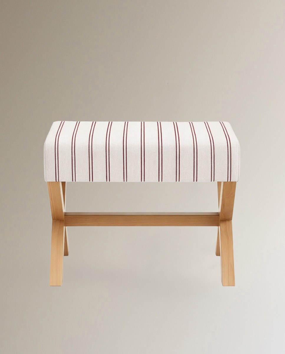 Banco de madera de pino tapizado en rayas con fondo blanco Porto - Burdeos 50 cm Burdeos-2
