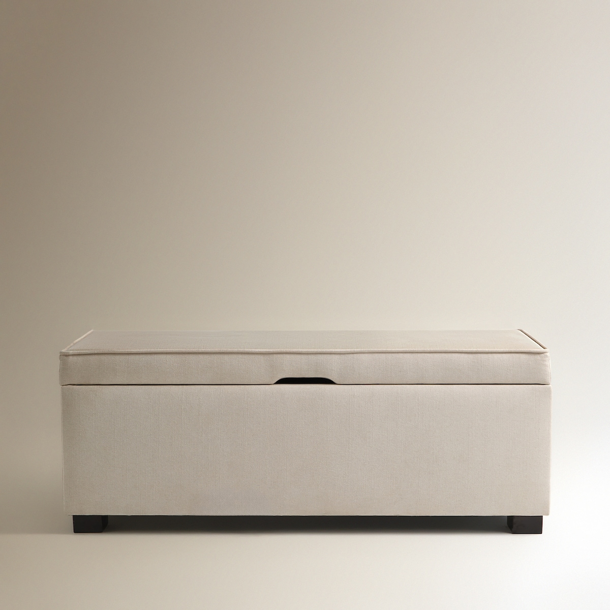 Banco Estofado com Armazenamento Byron Bege-3
