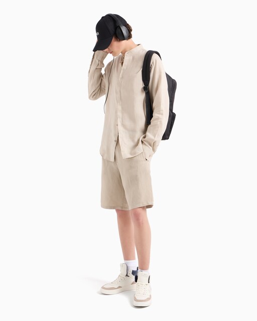 Bermuda de hombre regular fit en mix de lino