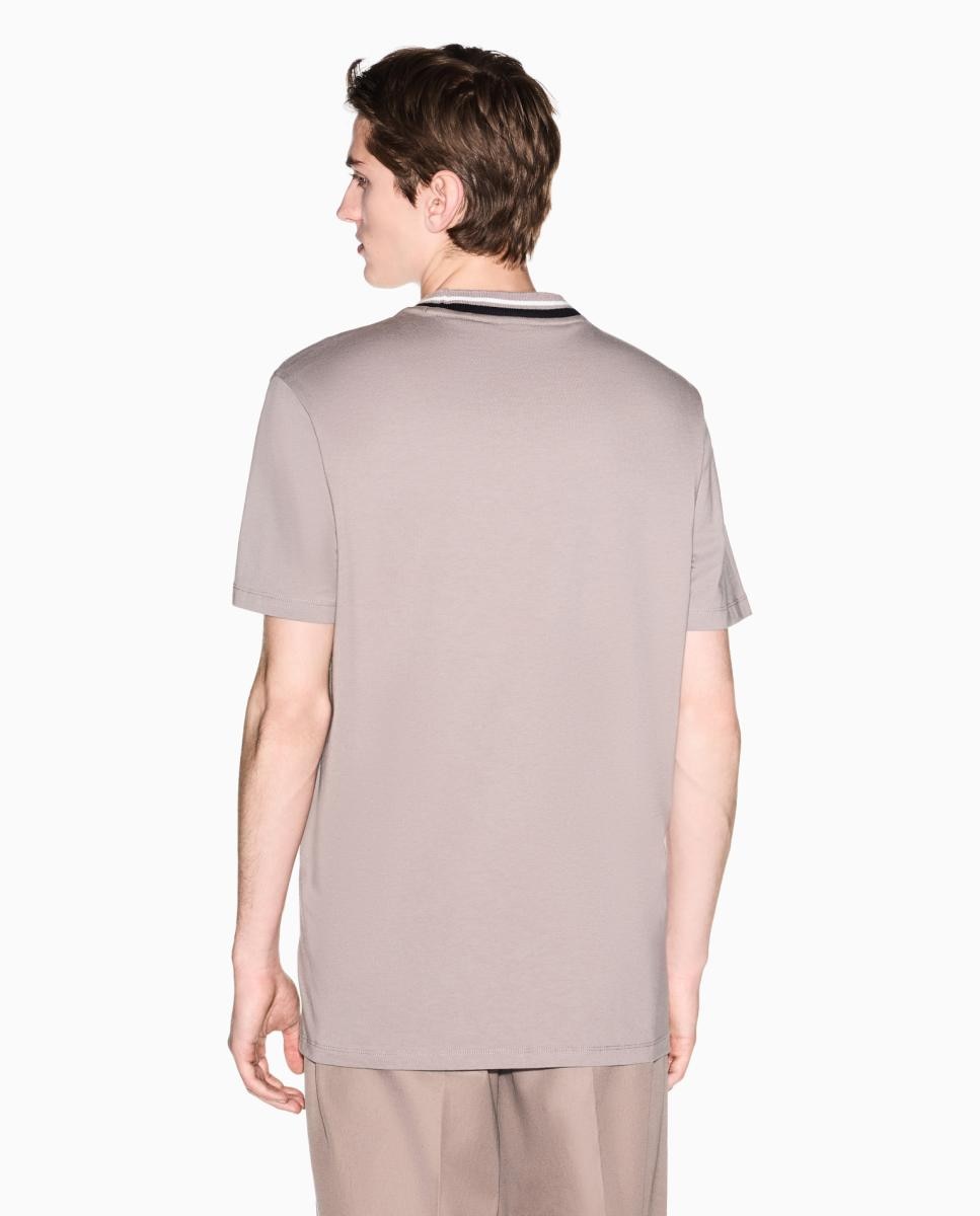 T-shirt Regular Fit com Manga Curta e Gola Canelada Castanho-claro-2