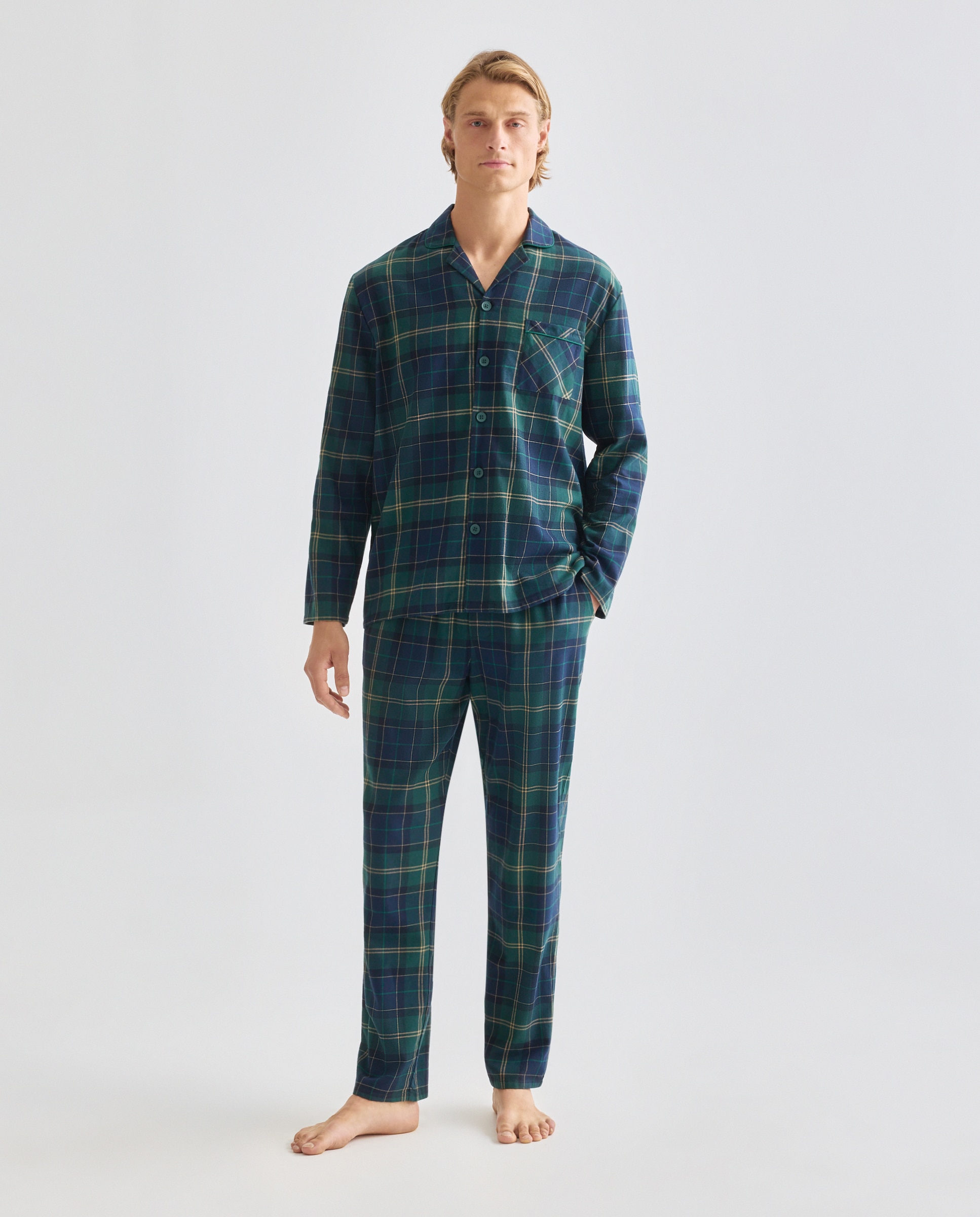Imagem 0 de Pijama Comprido de Tecido aos Quadrados