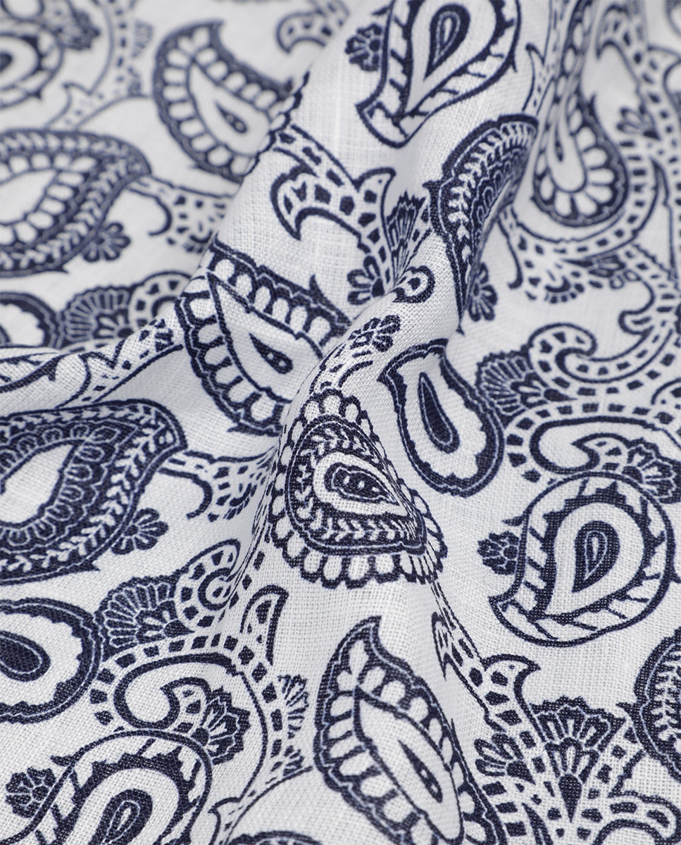 Lenço Clássico com Estampado. Branco-3