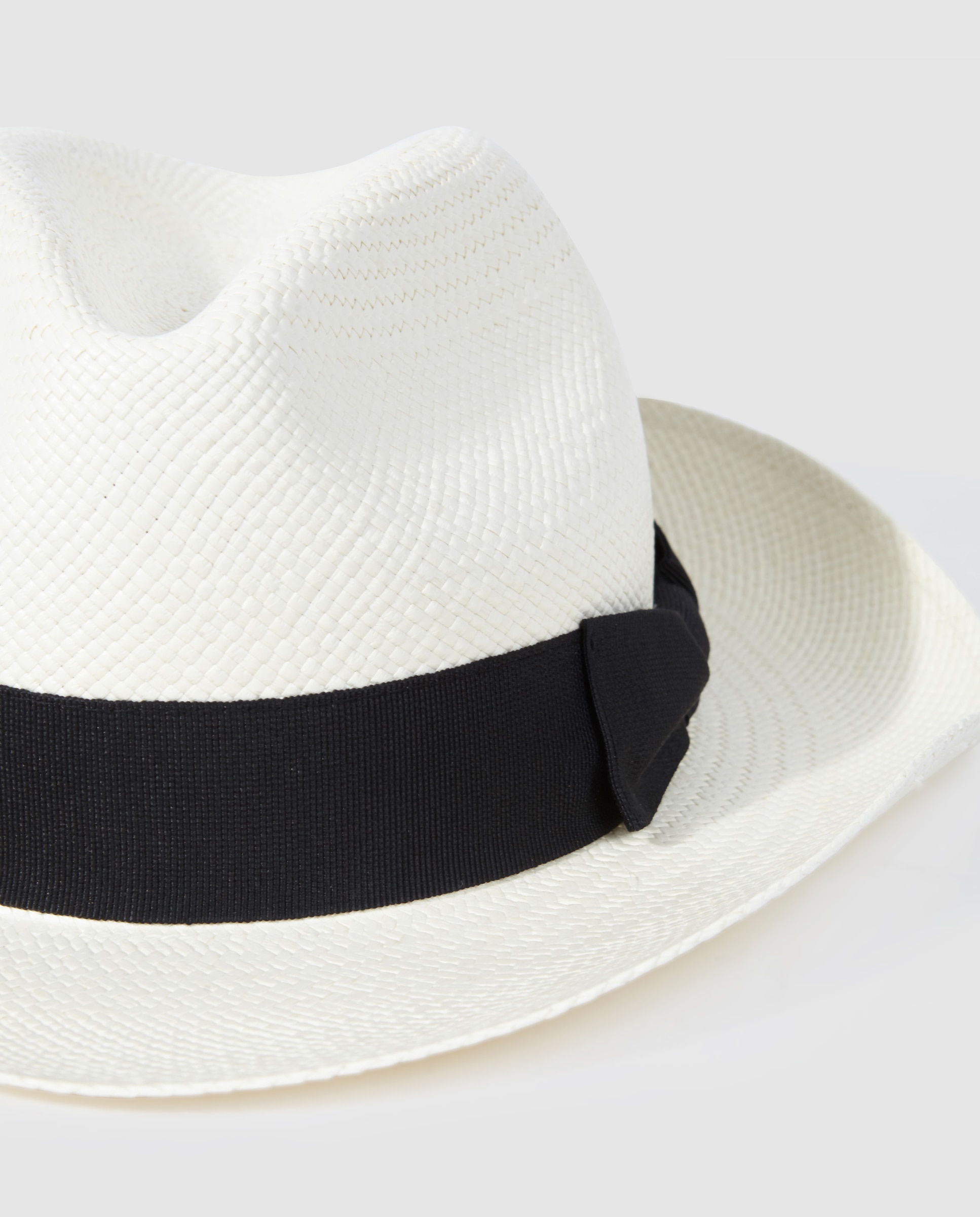 Chapéu branco com fita Branco-2