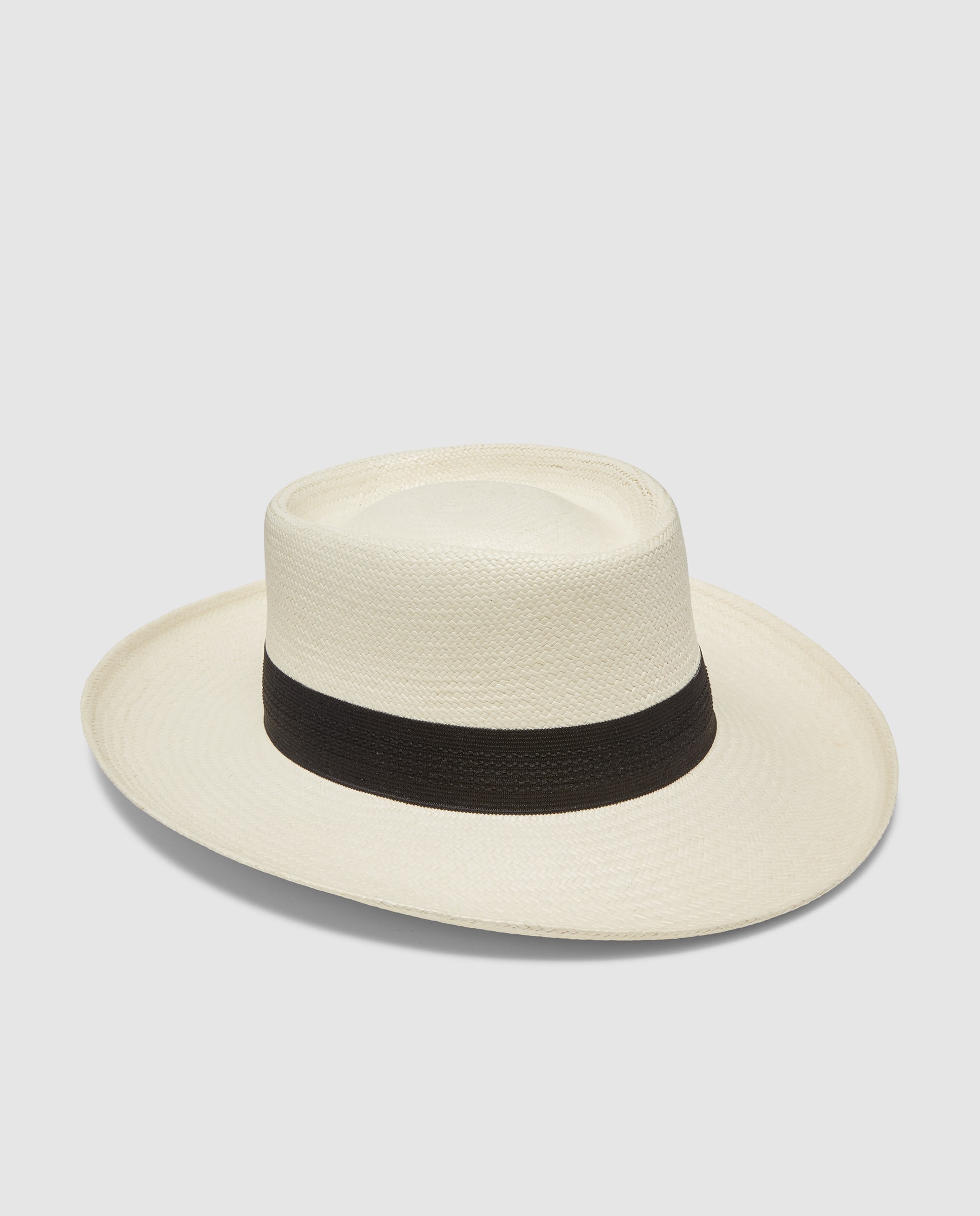 Imagem 0 de Chapéu branco com fita