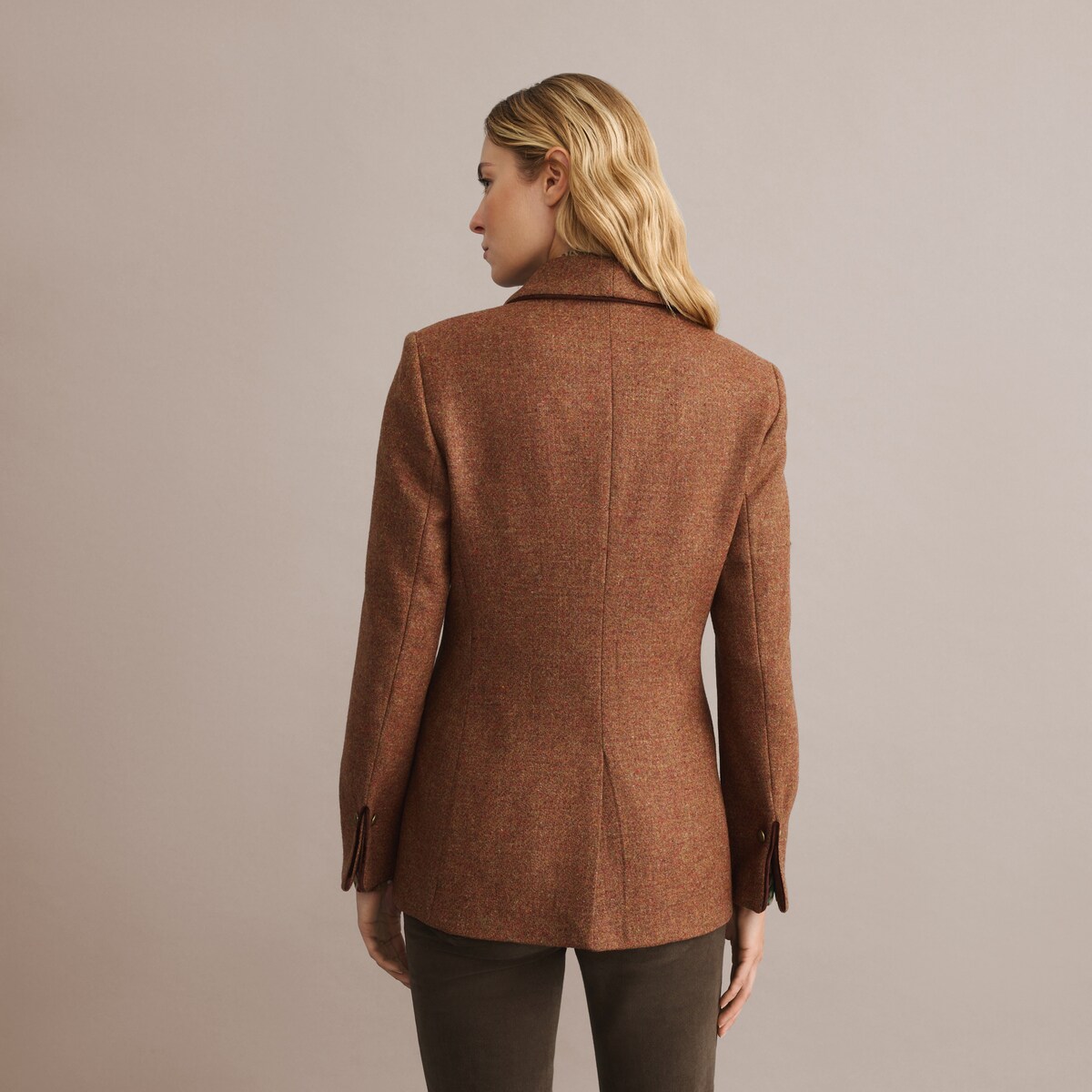 Casaco Tipo Smoking de Lã Coral-4