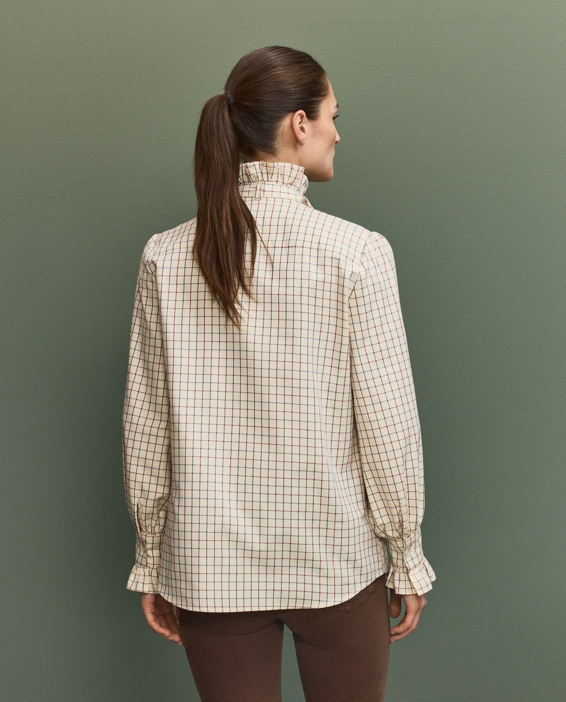 Camisa aos Quadrados de Mulher com Laço Branco-3