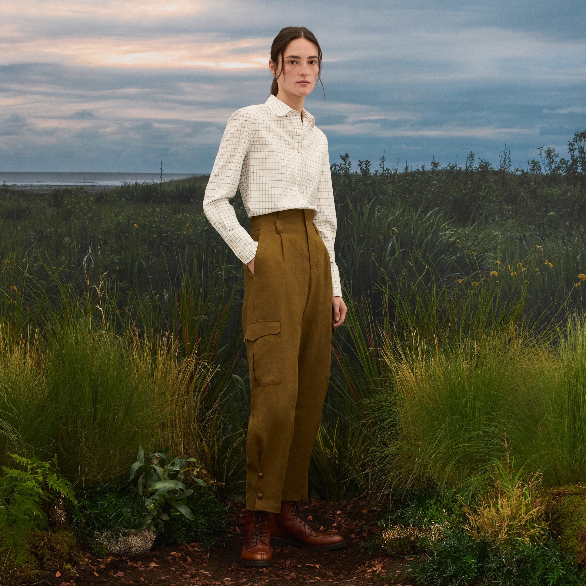Imagen 0 de Pantalón cargo lino de mujer Verde