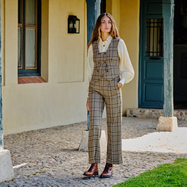 Imagem 0 de Calças Largas aos Quadrados