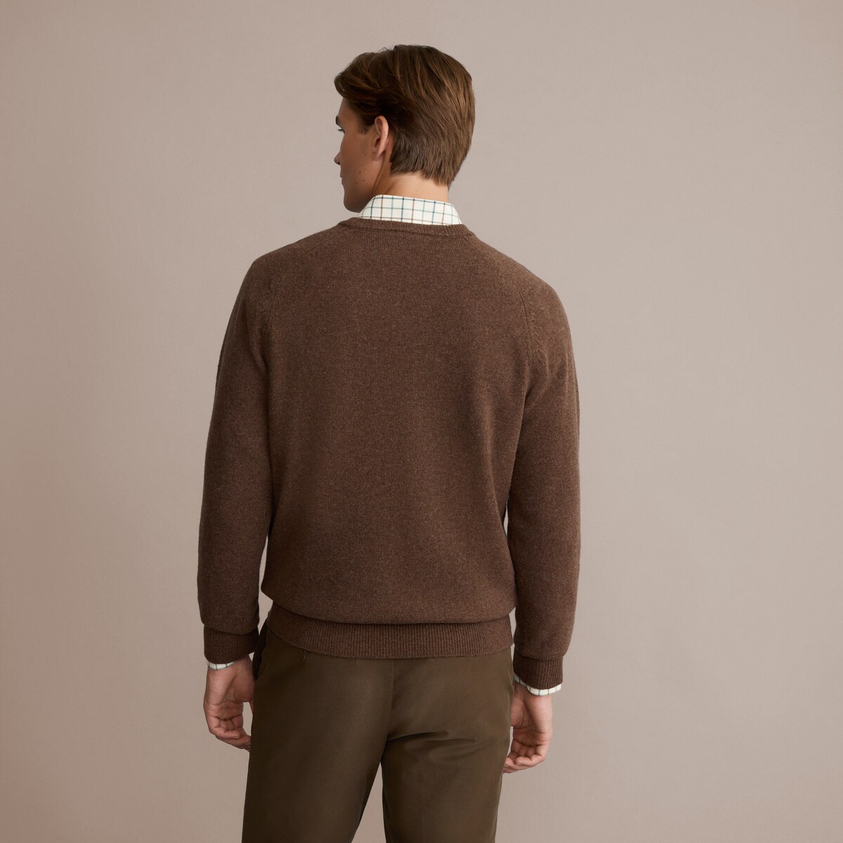 Camisola de Malha Lambswool de Homem com Gola em Bico Castanho-4