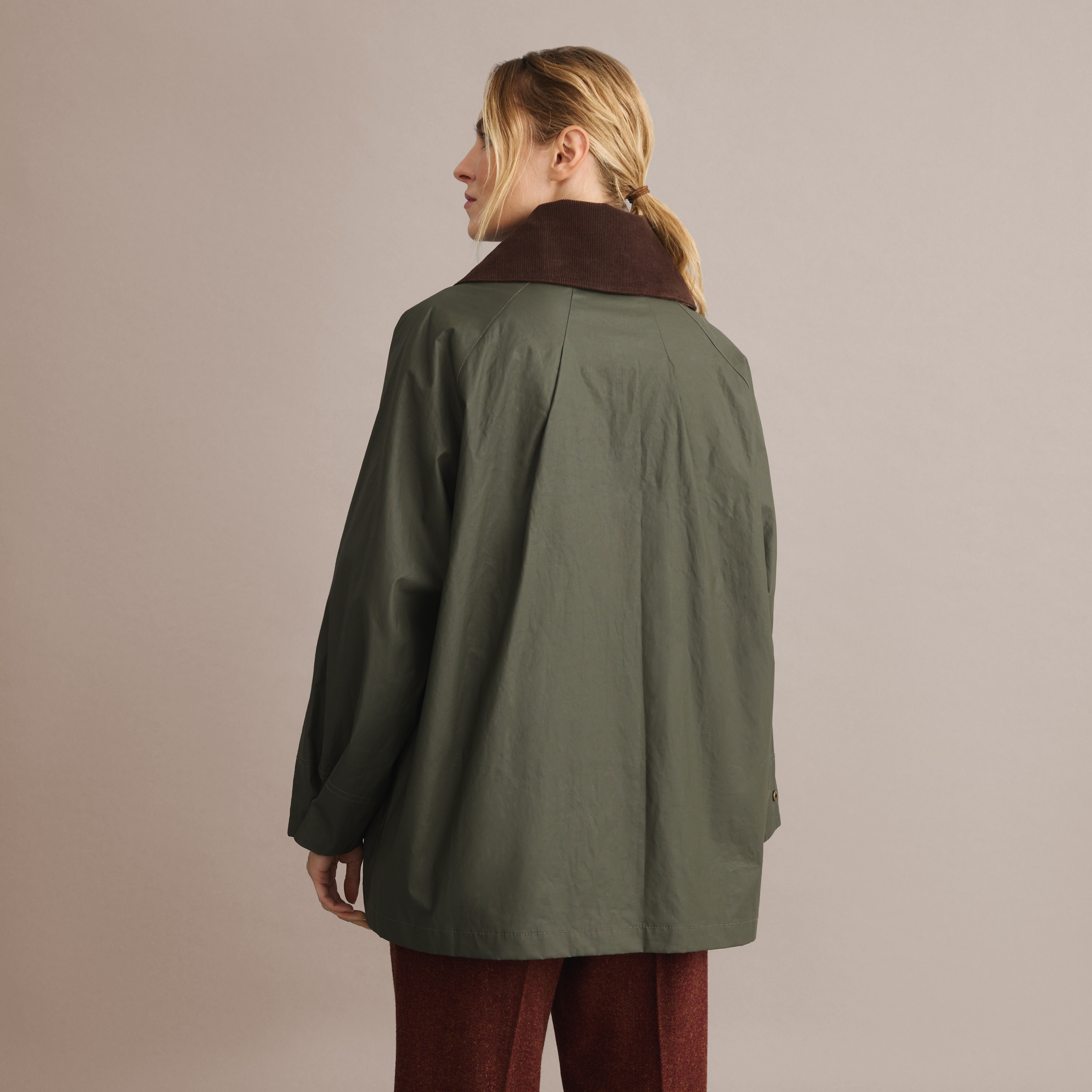 Sobretudo Tipo Capa de Mulher Verde-5