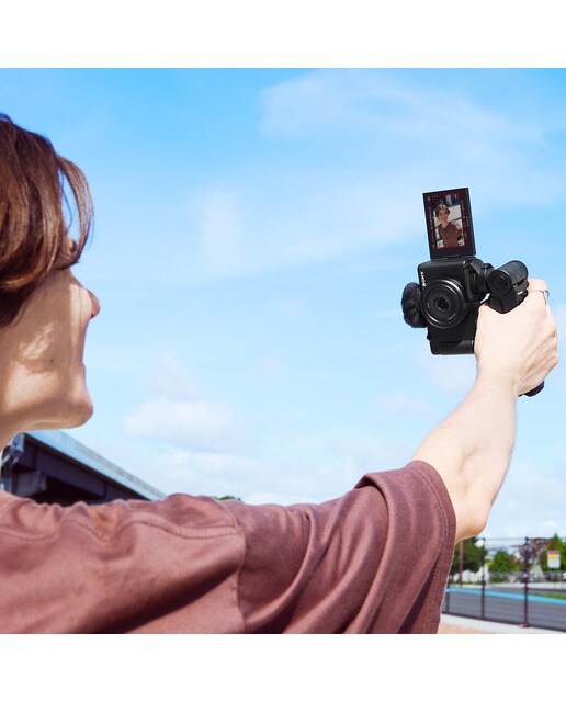 Sony ZV-1F cámara compacta vlogging con objetivo prime ultra gran angular de 20 mm y pantalla LCD de ángulo variable ideal para selfies (ZV1FBDI.EU) - Negro Negro-5