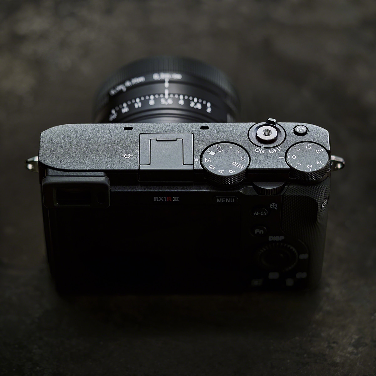 Sony RX1R III. Cámara compacta full frame con objetivo fijo, 61 MP, reconocimiento de sujetos basado en IA y herramientas creativas (DSCRX1RM3B) Negro-8