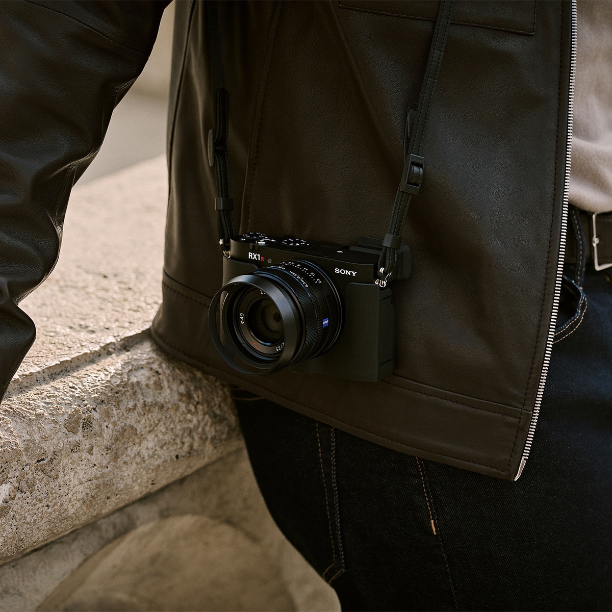 Sony RX1R III. Cámara compacta full frame con objetivo fijo, 61 MP, reconocimiento de sujetos basado en IA y herramientas creativas (DSCRX1RM3B) Negro-10