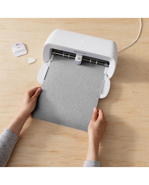 Imagen 3 de Vinilo termoadhesivo Cricut Iron On Smart Glitter rollo 48 cm para Joy Xtra - Plata Plata