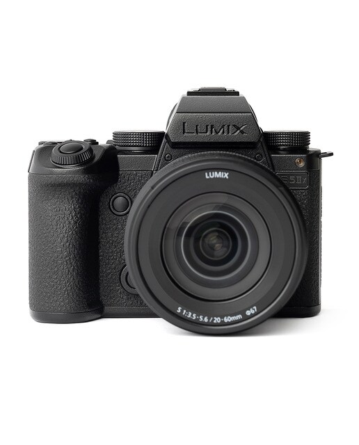 Cámara compacta Panasonic LUMIX S5IIX Negro-1