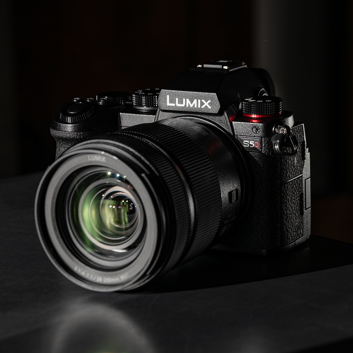 Cámara Evil Panasonic DC-S5D + Objetivo S-R1840 Negro-10