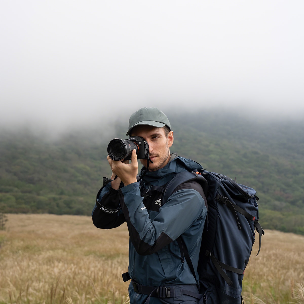 Sony Alpha 7M5 cámara mirrorless full-frame cuerpo con 33 MP, autoenfoque por inteligencia artificial y cámara de vídeo 4K 120p Negro-6