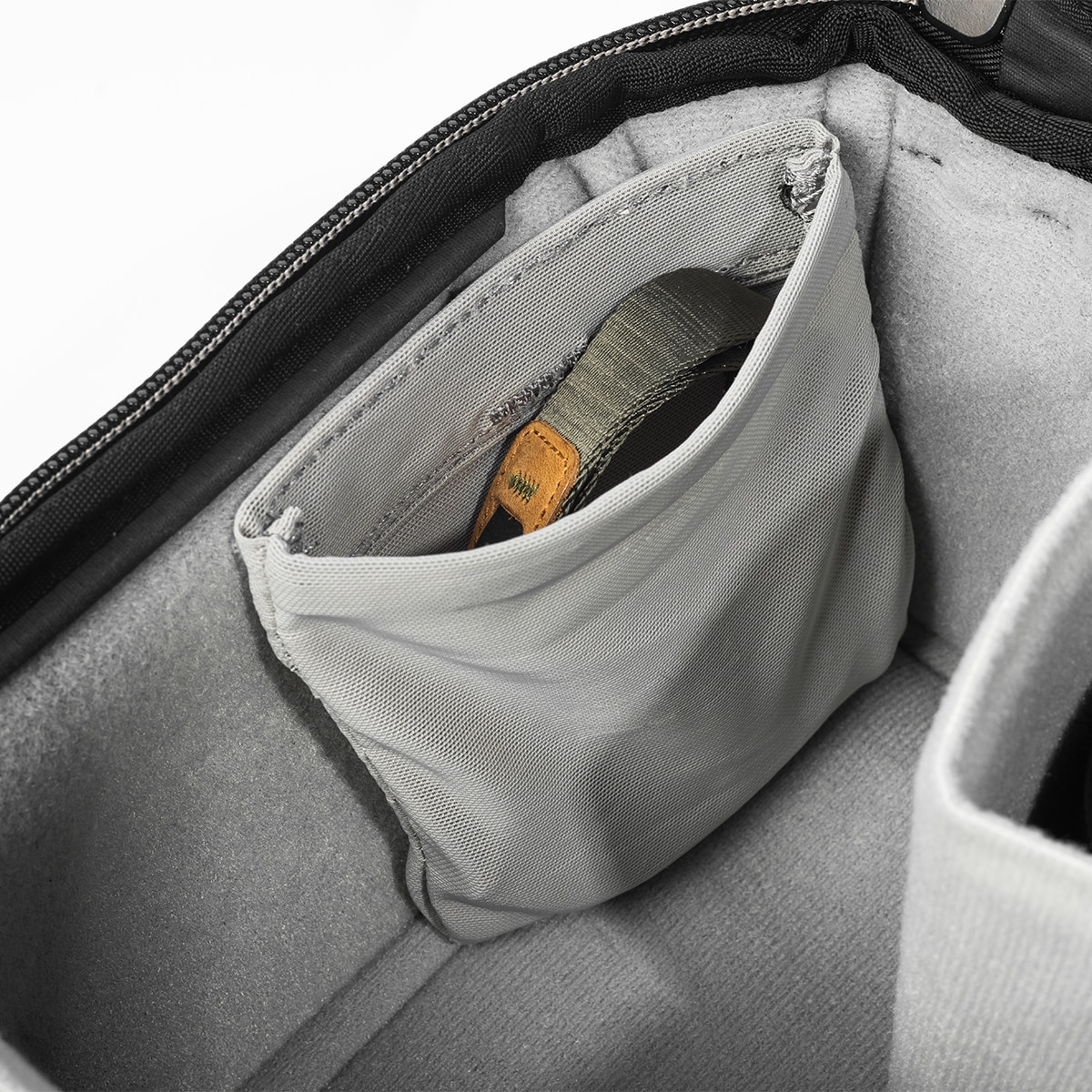 Organizador de mochilas Peak Design Camera Cube V2 Tamaño S 9