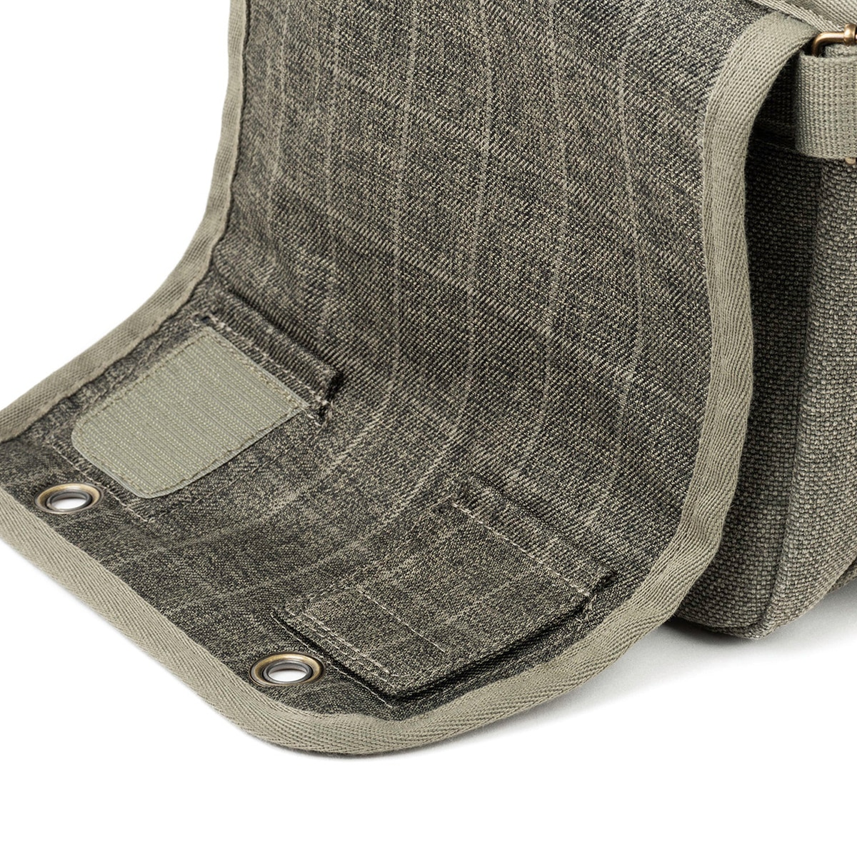 Bolso de hombro Think Tank Retrospective 4 V2.0 Piedra-9
