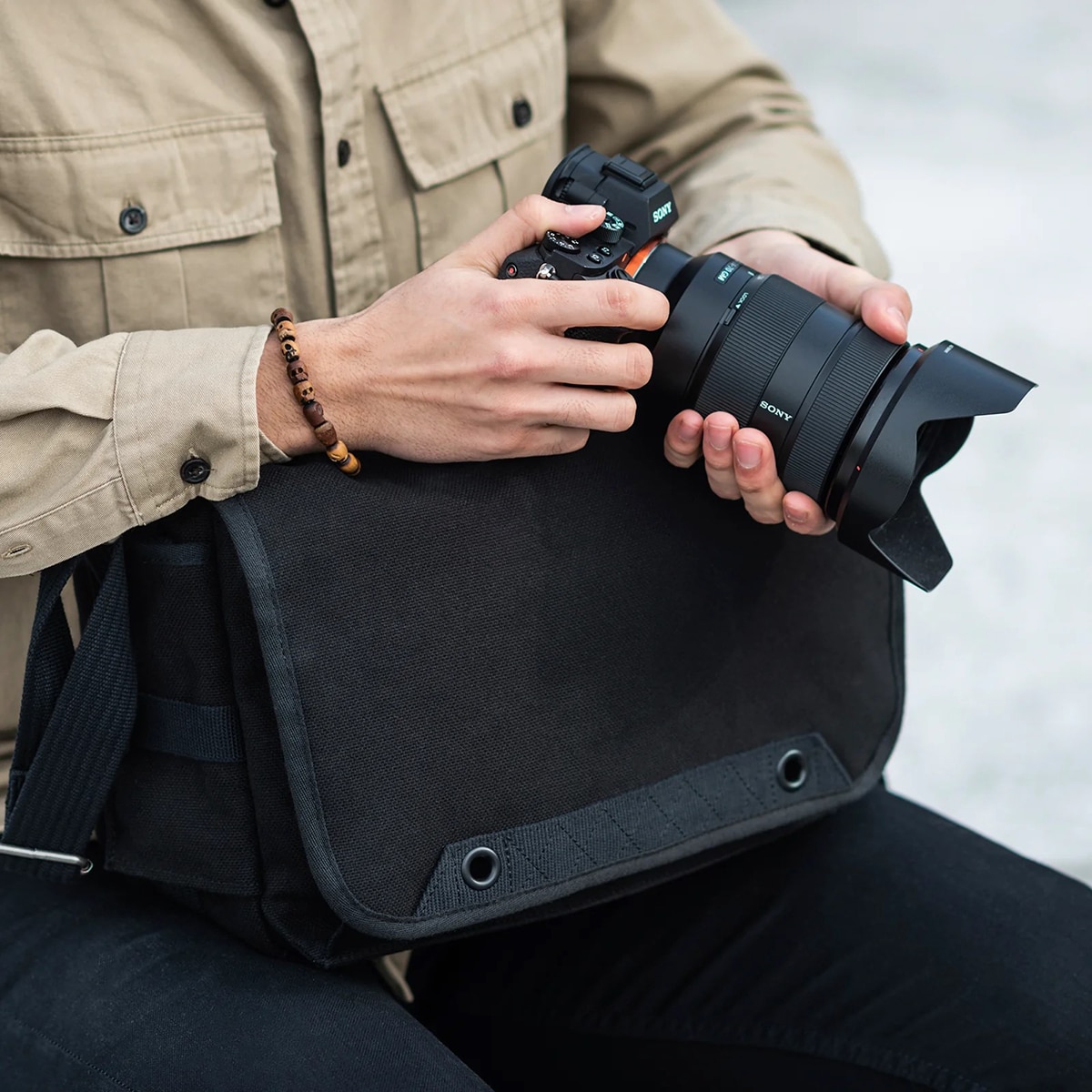 Bolso de hombro Think Tank Retrospective 5 V2.0 Negro-10