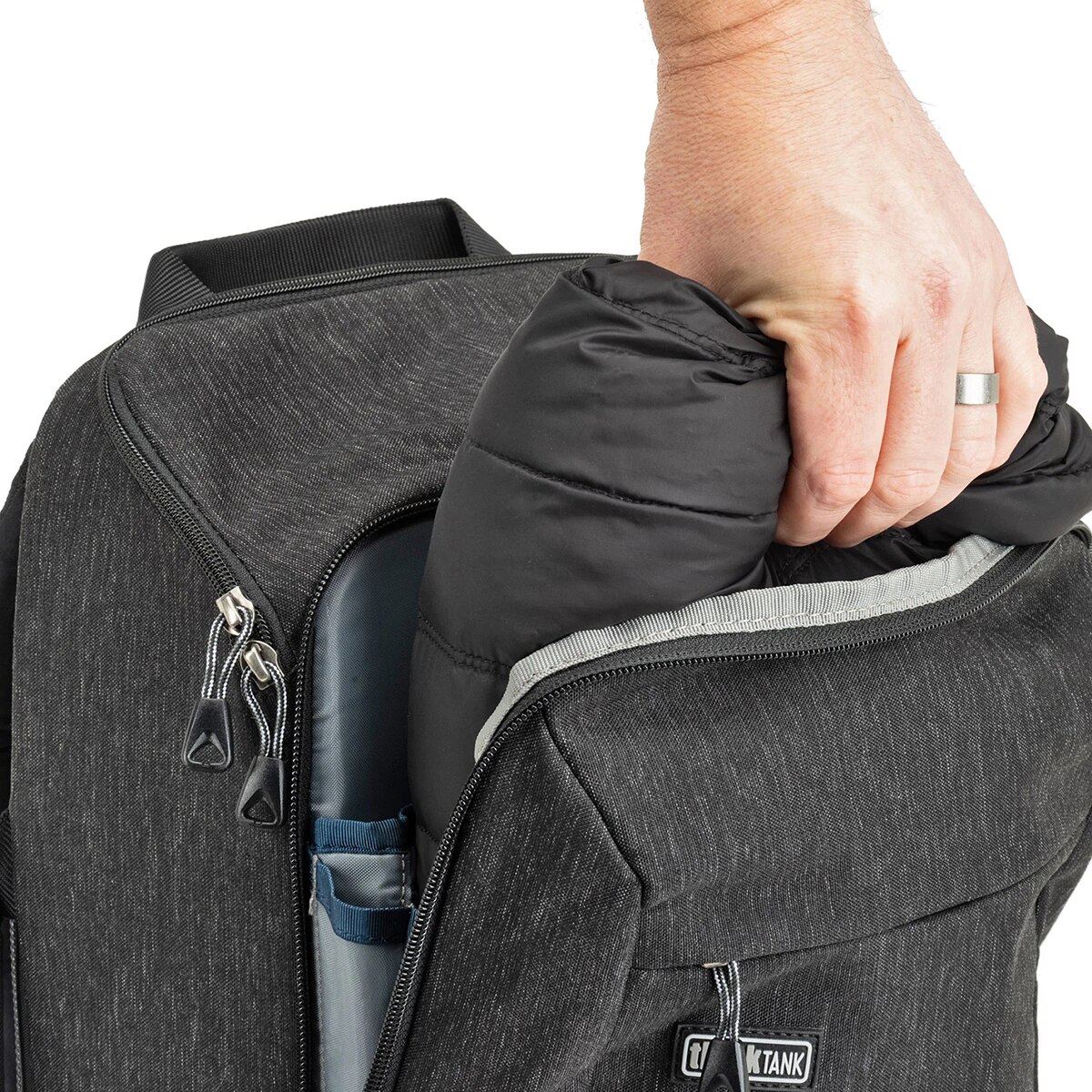 Mochila Think Tank BackStory 13 Gris-13