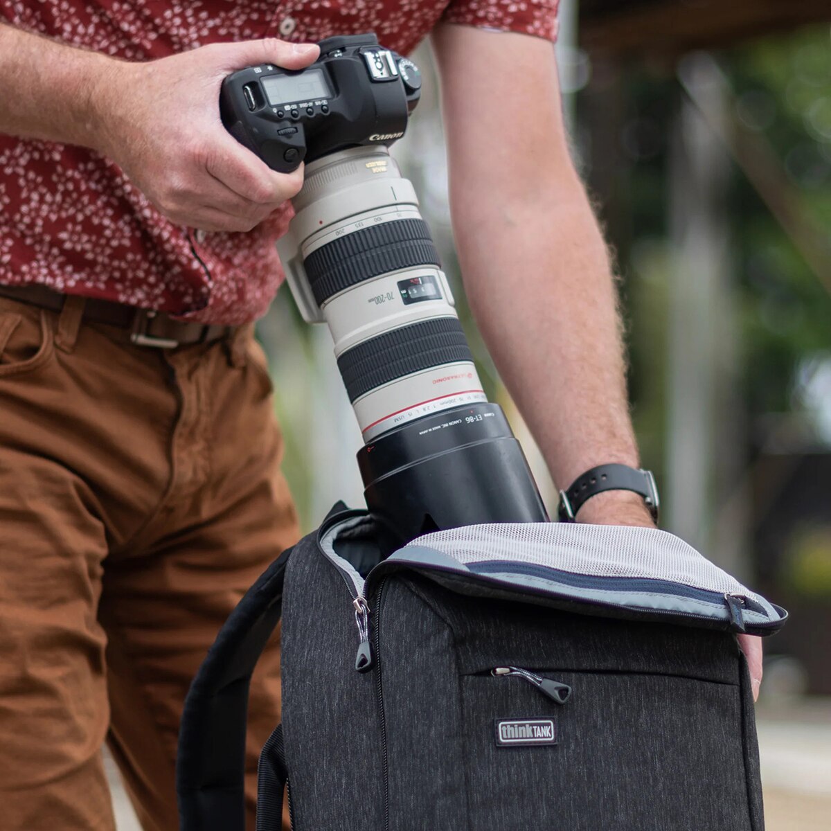 Mochila Think Tank BackStory 15 Gris-16