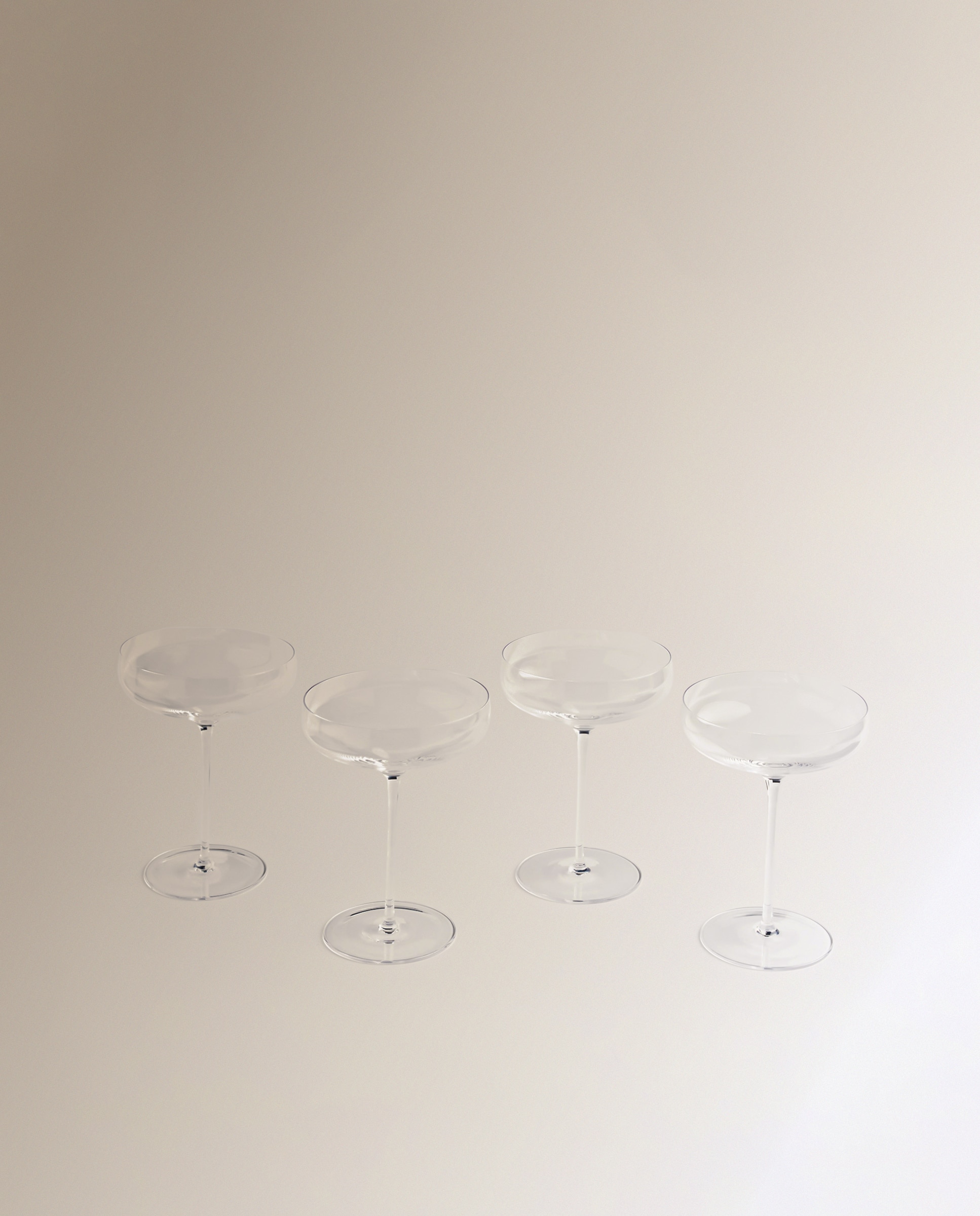 Set de 4 copas de cristal soplado artesanalmente Sidney - Transparente Transparente-2