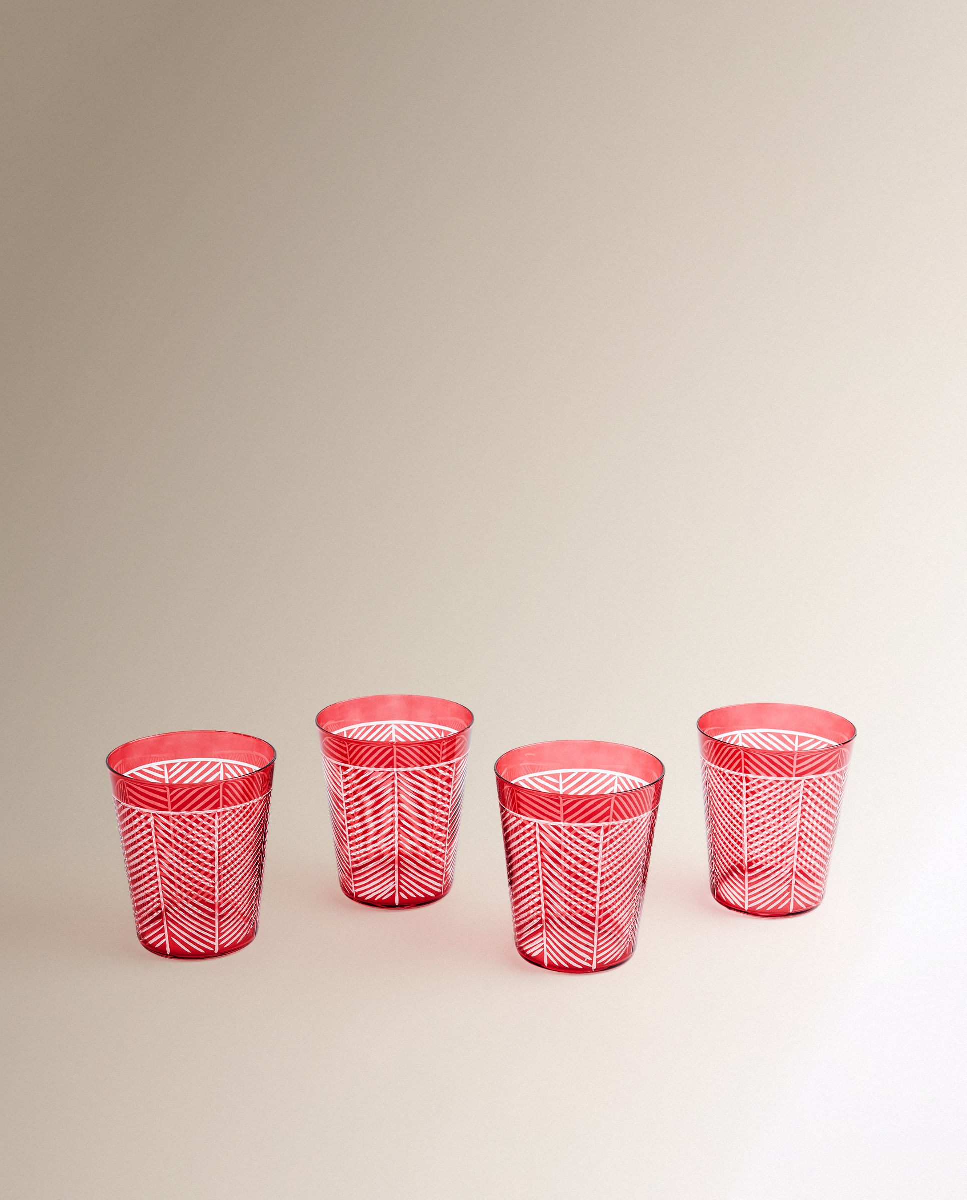 Conjunto de 4 copos de água esculpidos à mão Graz Vermelho-2