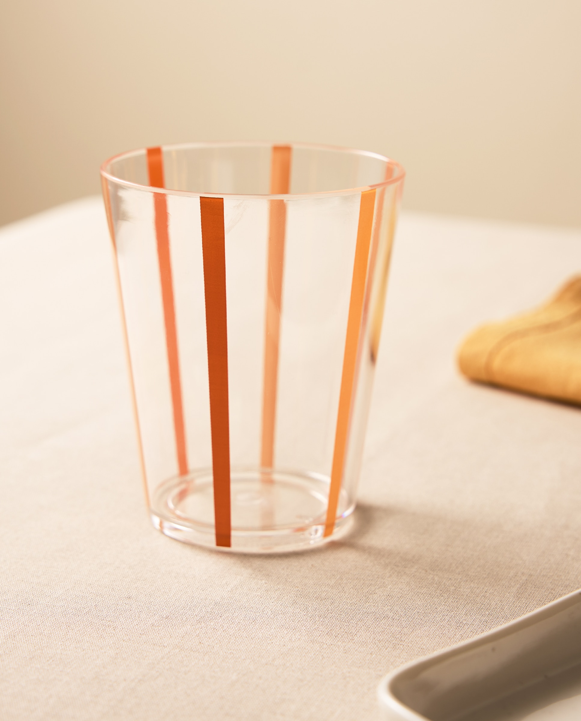 Copo de Água Campo e Praia Bali Laranja-1