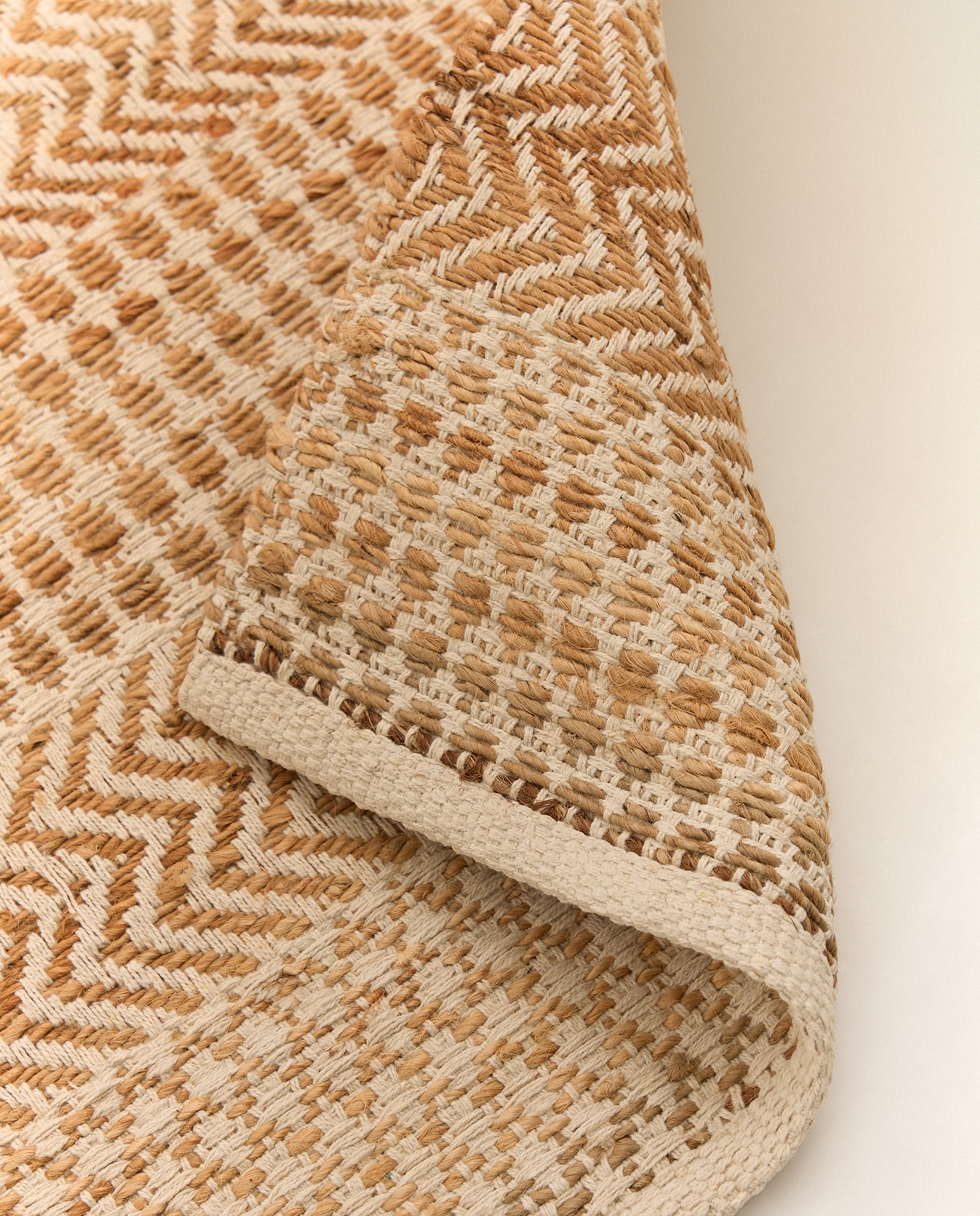 Tapete de Corredor de Juta Manilva Cru-4