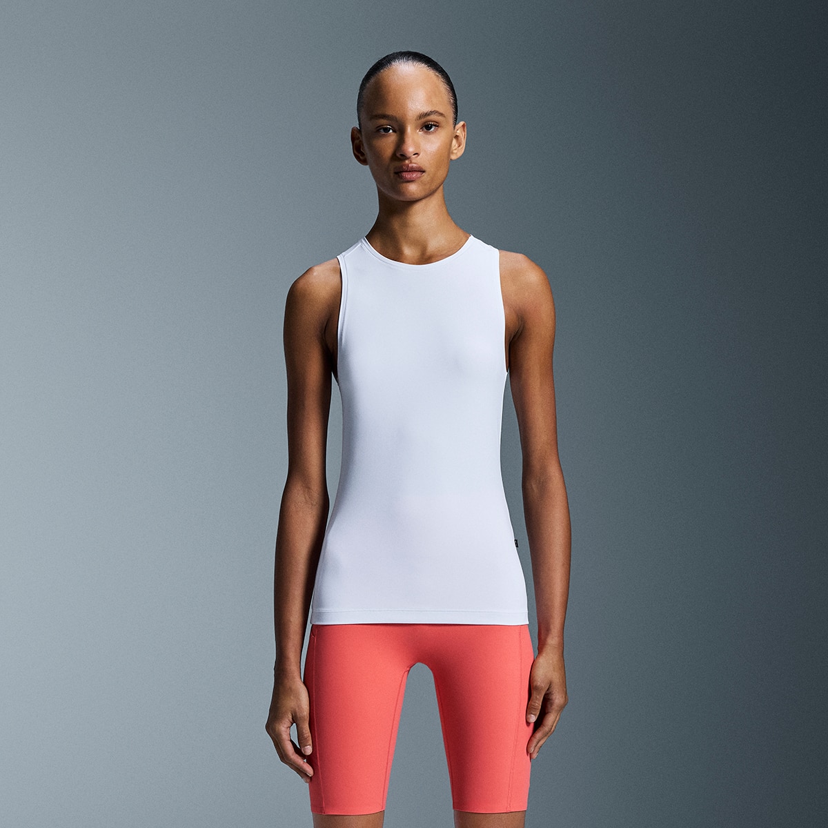 On - Camiseta de mujer Studio Tank On.