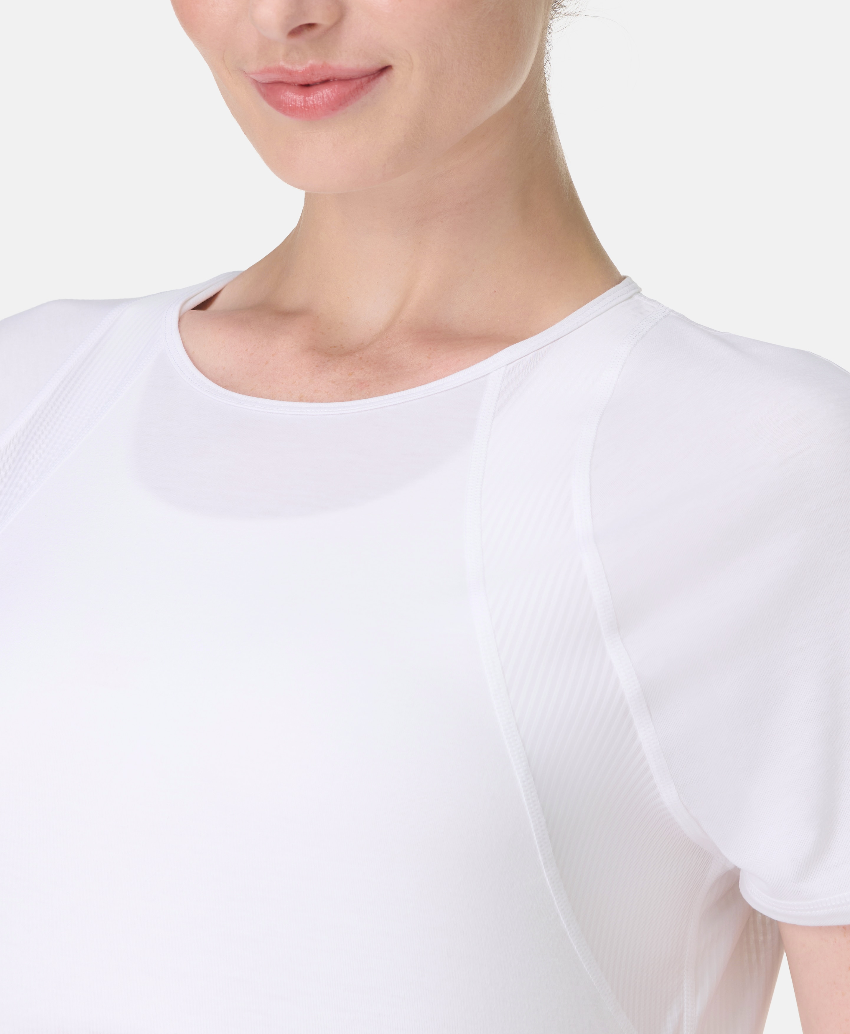 T-shirts M/C de Mulher Breathe Easy Mesh Branco-4