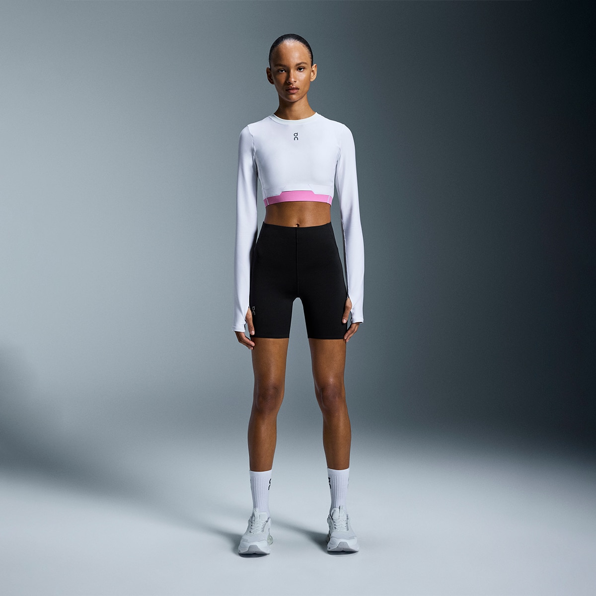Camiseta de mujerTrain Long Sleeve Crop On - Blanco Blanco-3