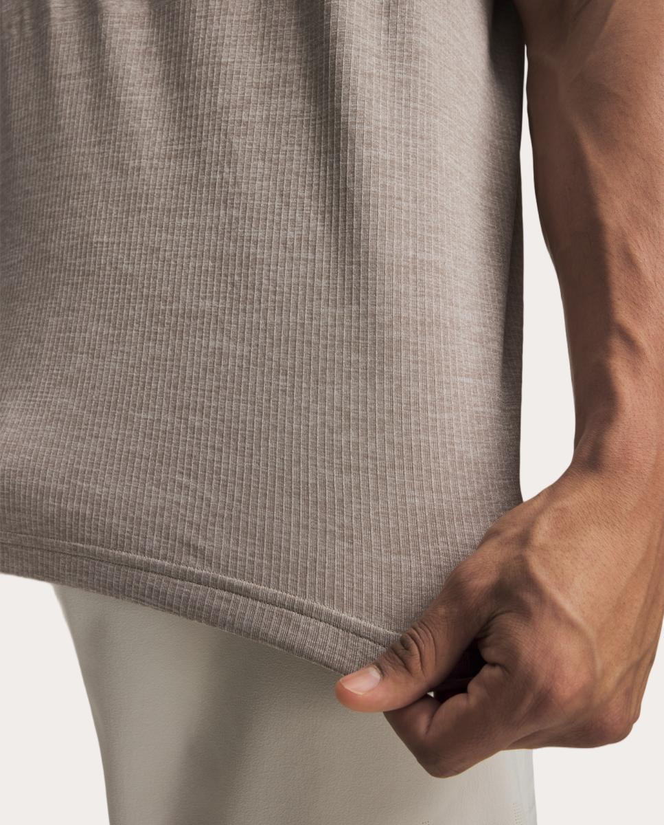 T-shirt de Homem UA Vanish Elite Seamless SS Taupe-3