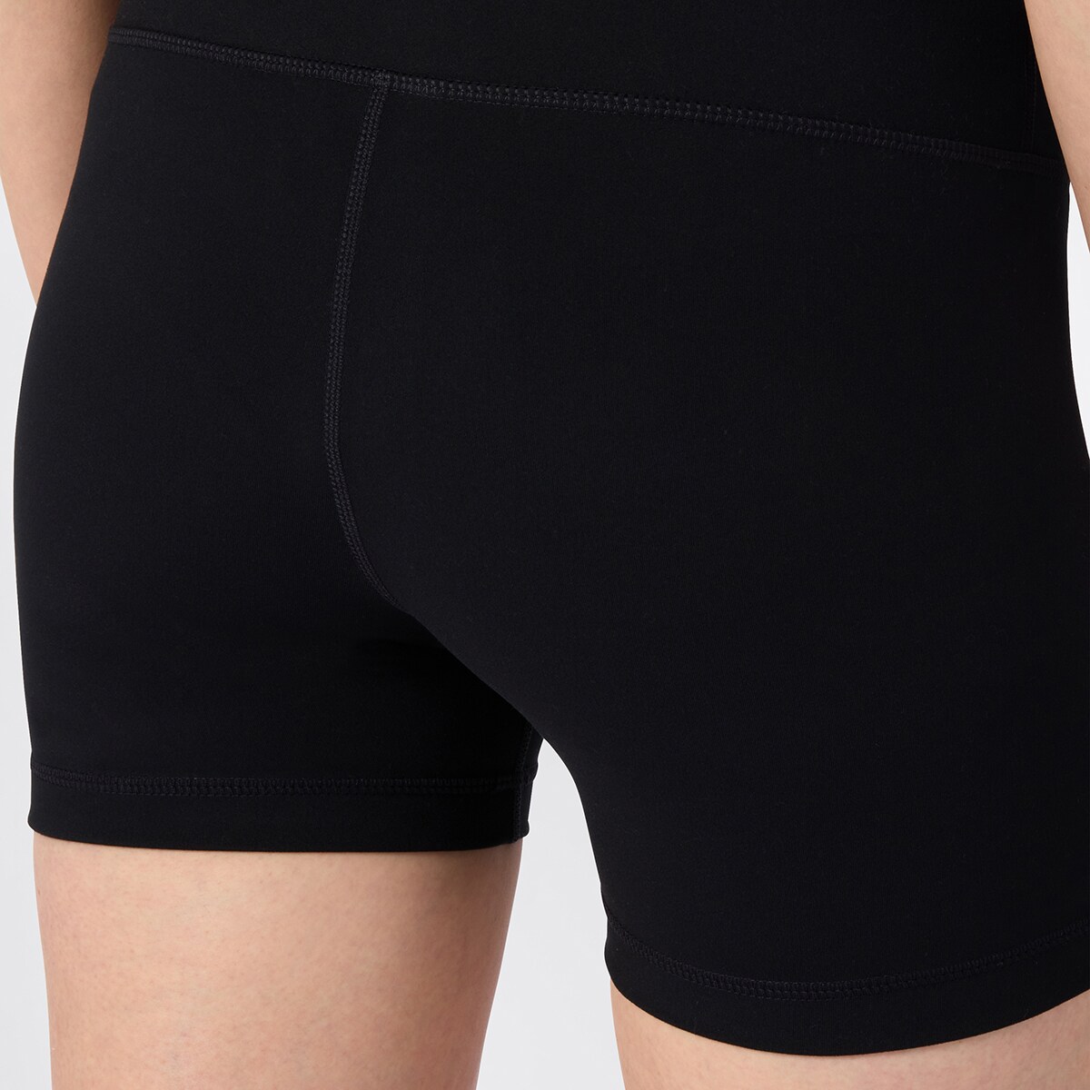 Calções de Mulher Preto-5