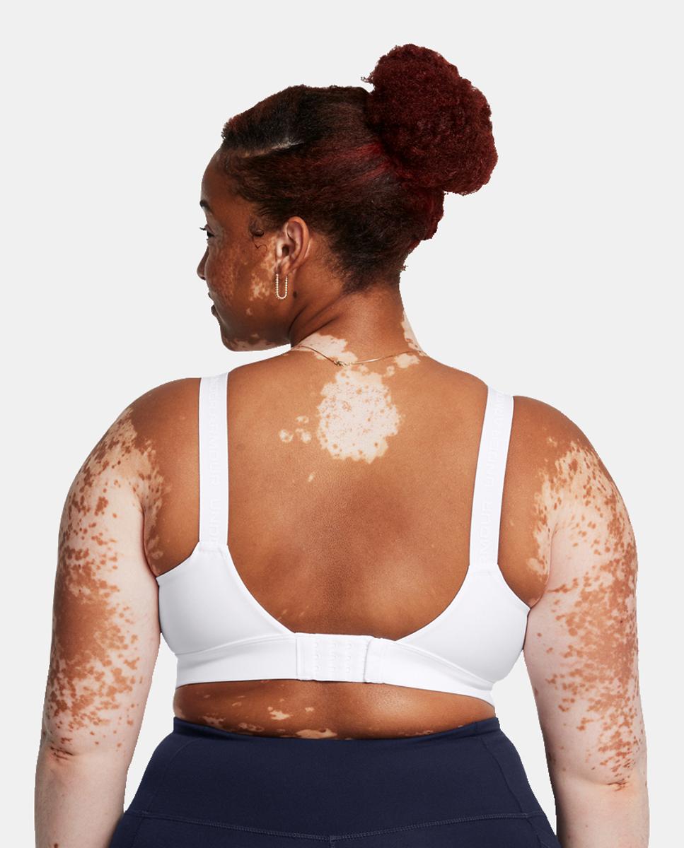Top de Mulher UA Infinity High 2.0 Bra Preto-12