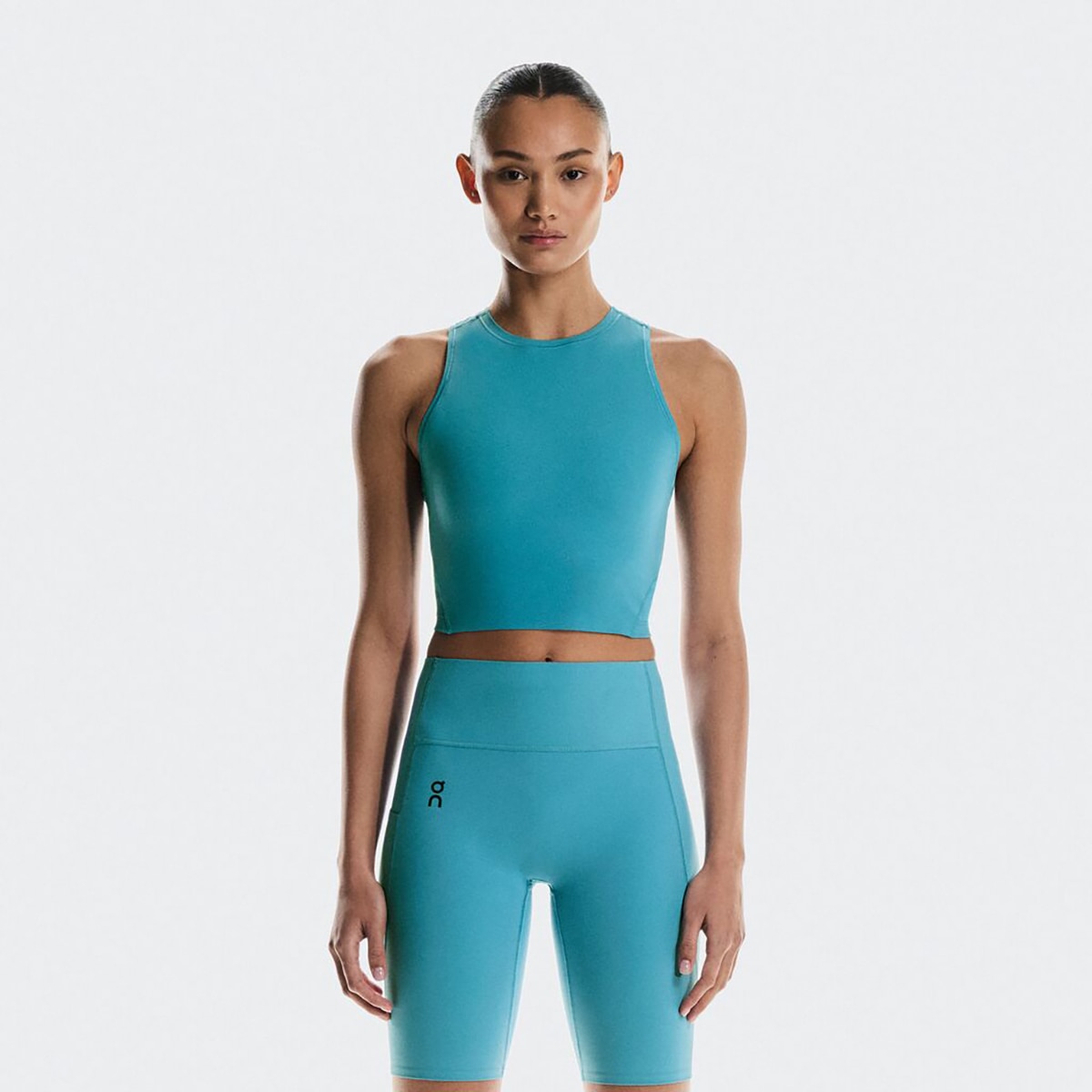 On - Camiseta de mujer Studio Crop On.