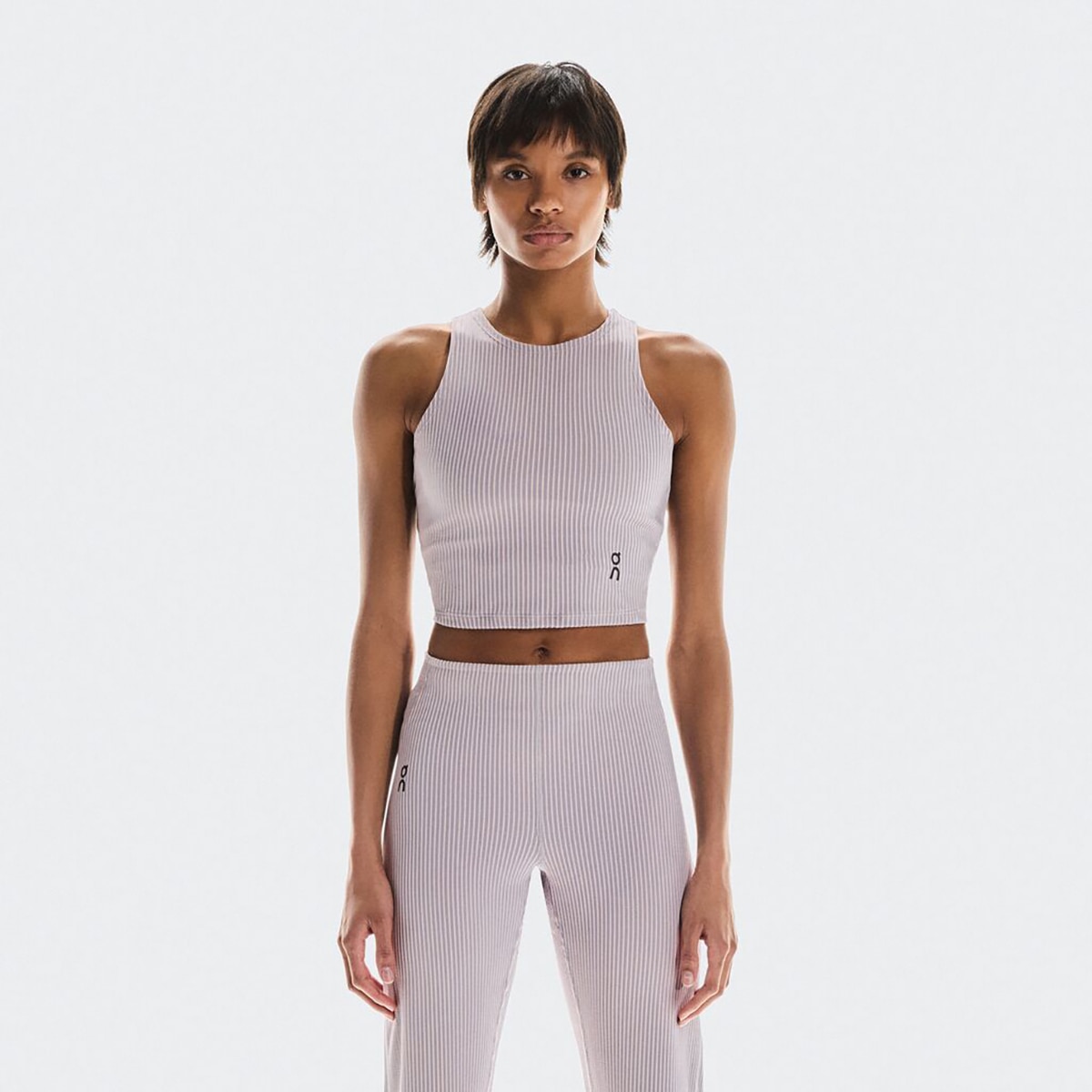 On - Camiseta de mujer All-Day Ribbed Crop On.