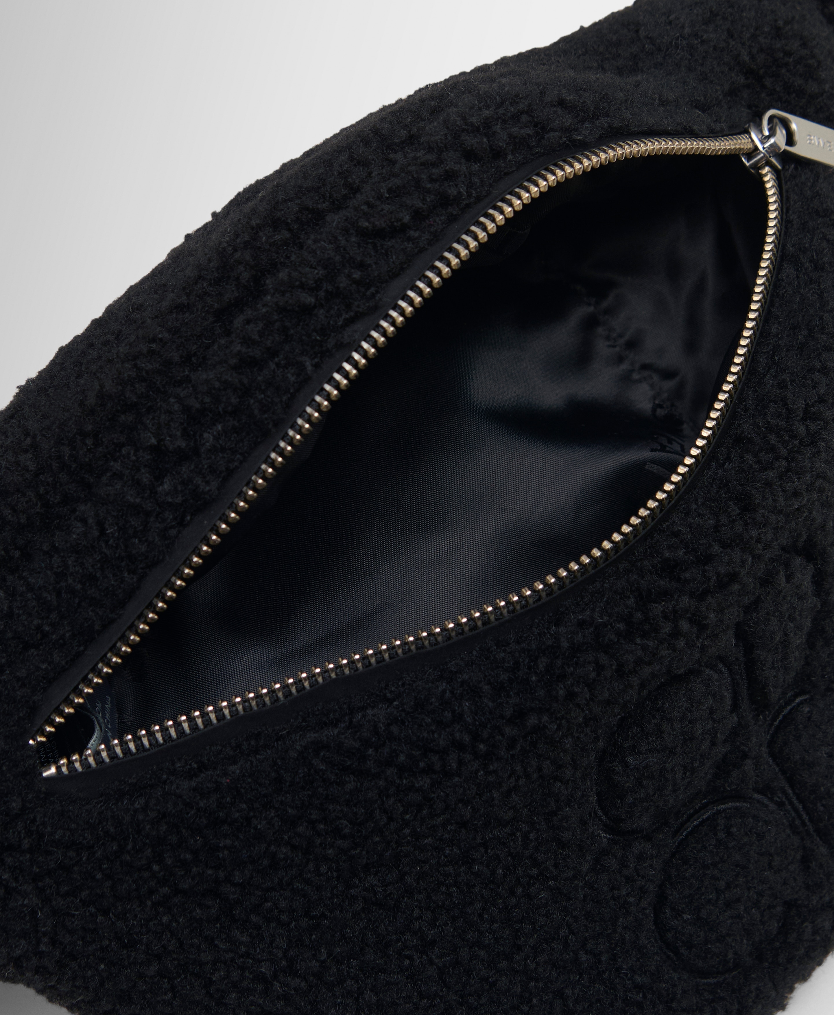 Mala de Mulher Sherpa Bumbag Preto-4