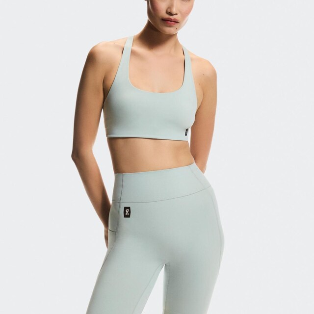 Malla corta de mujer Studio Tights Short On