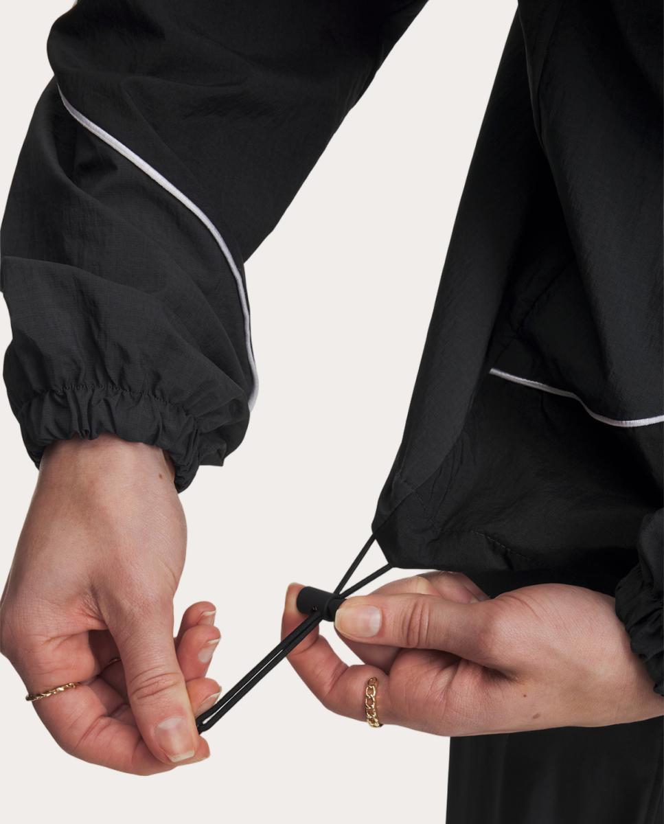 Sweatshirt de Mulher Unstoppable Wvn Wind Jkt Preto-3