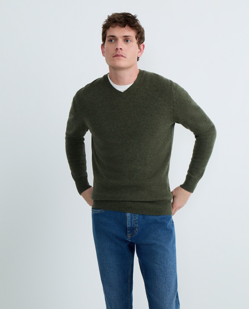 Jersey de hombre cuello pico liso Lambswool Nylon 520 Kaki-1